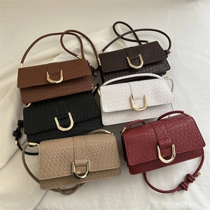 Vintage Woven Texture PU Leather Crossbody Bag For Women With Golden U-Shaped Buckle Elegant Flap Shoulder Baguette Bag