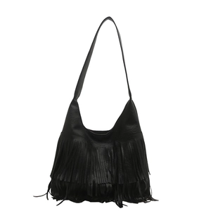 Sac Hobo noir à la mode avec de longues franges et bandoulière de style bohème