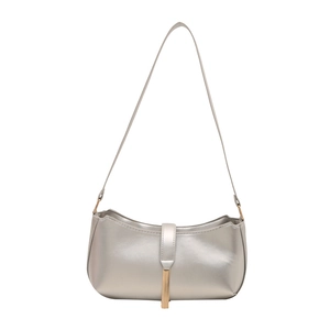 Elegant silver metallic underarm shoulder bag with a stylish clasp and retro design