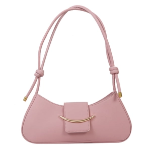 Elegante borsa sottobraccio rosa minimalista in stile francese con fibbia dorata