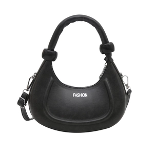 Borsa a mezzaluna nera minimalista con manico annodato e scritta logo alla moda