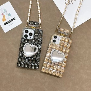 Custodia telefono a boccetta di profumo con specchio a cuore e tracolla a catena