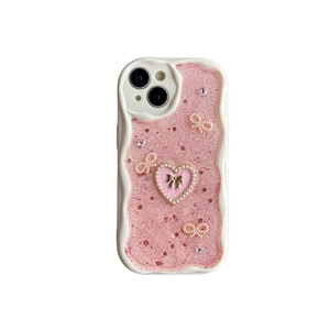 Rosa Glitzer Hülle für iPhone mit Perlenbogen und Herz-Deko im cremigen Wellendesign