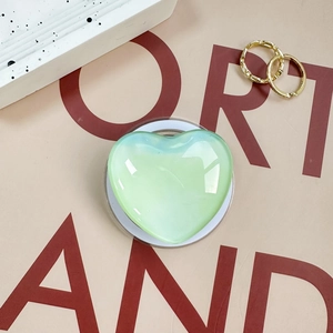 Green gradient heart-shaped resin phone grip with magnetic base for mobile support