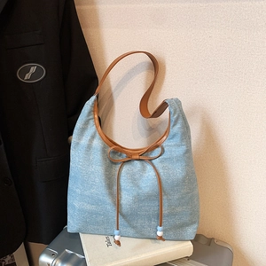 Trendige Damen Schleife Unterarmtasche Große Kapazität PU Denim Textur Schultertasche Strass Schleife Retro Tote Tasche Mode Casual Handtasche