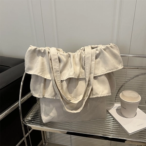 Minimalist beige ruffle canvas tote bag with large capacity for women's daily use