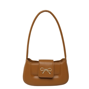 Sac sous le bras en cuir PU marron avec boucle nœud dorée et style minimaliste chic