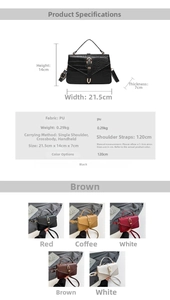 Guide des dimensions du sac bandoulière motif crocodile affichant la taille 21,5x14x7cm