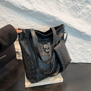Fashionable Black PU Leather Tote Bag With Pouch Skull Embossed Rhinestone Metal Charm Large Capacity Shoulder Crossbody Bag