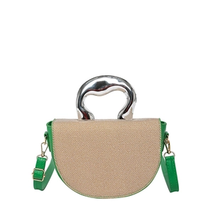 Schicke beige Webhandtasche mit grünem Lederbesatz und einzigartigem Silbermetallgriff