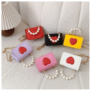 Détails de mini sacs à bandoulière cœur en six couleurs avec poignées en perles chic
