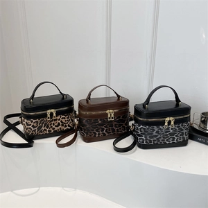 Leopard Print Crossbody Bag PU Leather Stitching Boxy Handheld Shoulder Purse Retro Fashionable Women