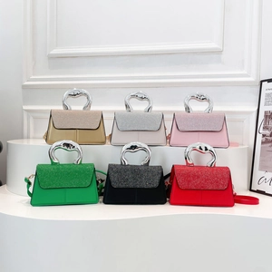 Sac à Épaule à Rabat Pailleté pour Femme Avec Poignée Métallique Hétéromorphe Argentée Sac à Main Chic en Cuir PU Fête