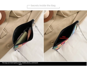 Vue détaillée du mini sac à damier coloré avec compartiment intérieur et bandoulière