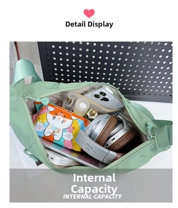 Sac bandoulière en nylon vert clair avec intérieur spacieux pour tablette et casque