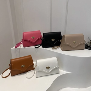 Minimalist crossbody shoulder bags in five colors with V-cut flap and gold metal buckles