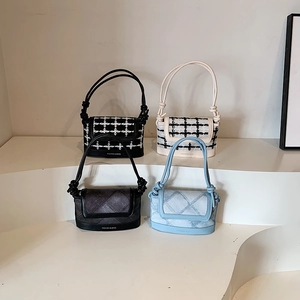 Minimalist tweed and solid color shoulder bags collection for women in four stylish shades