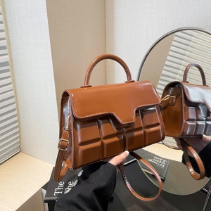 Fashion Women PU Leather Square Handbag Grid Embossed Crossbody Bag Minimalist Shoulder Bag Solid Color Spring Elegant Satchel