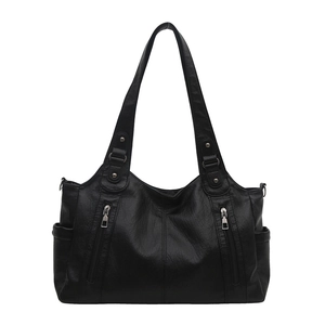 Grand sac cabas en cuir grainé noir avec fermetures éclair argentées et bandoulières