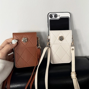 Bolsos bandolera acolchados blancos y marrones para móvil con hebilla rosa y correa ajustable