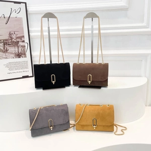 Sac Bandoulière En Daim Pour Femme Style Français Petit Sac Carré Avec Serrure Dorée Et Bandoulière Chaîne Métallique