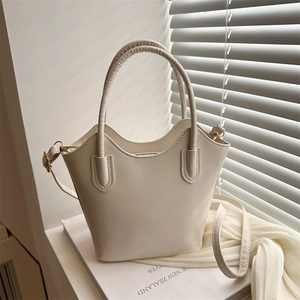Modern PU Leather Bucket Bag For Women Fashion Wavy Edge Handbag Solid Color Large Capacity Shoulder Crossbody Bag Minimalist Tote