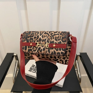 Leopard print tote bag with red strap and gold horsebit buckle decoration