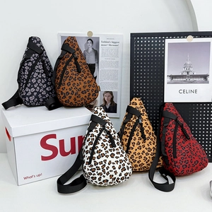 Sac De Poitrine Imprimé Léopard Tissu Sac À Épaule Bandoulière Streetwear Décontracté Sangle Réglable Pour Femmes Hommes
