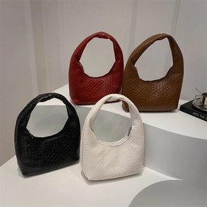 Woven Underarm Bag For Women Chic PU Leather Knotted Handle Hobo Shoulder Bag Minimalist Street Style Chic Tote