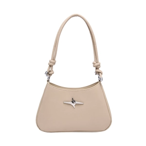 Bolso bajo el brazo beige minimalista para mujer con diseño trapecio y emblema estrella
