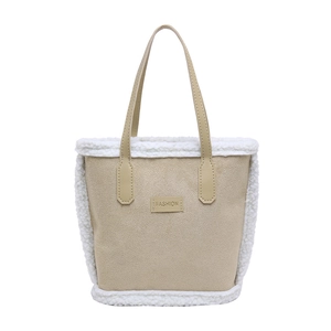 Sac fourre-tout beige en suédine avec bordure en peau de mouton et logo FASHION