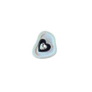Sparkling rhinestone heart phone socket grip with elegant black frame and stone texture