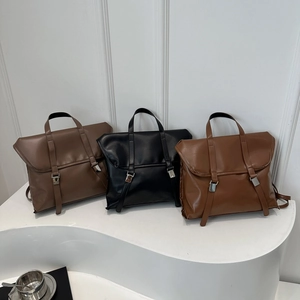 Vintage PU Leather Backpack Large Capacity Flap Shoulder Bag For Women School Commute Retro Multi-Functional Handbag