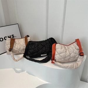 Padded quilted nylon tote bag in three colors with contrast adjustable straps