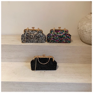 Sacs de soirée élégants en paillettes argentées, multicolores et noires avec chaînes