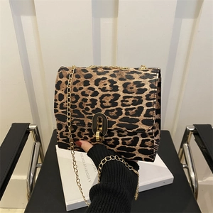 Borsa a tracolla alla moda con stampa leopardata, catena dorata e fibbia in metallo