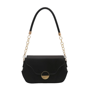 Sac bandoulière vintage noir classique avec fermoir doré et bandoulière chaîne élégante