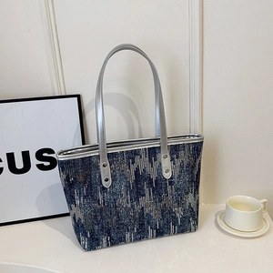 Women Sequin Tote Bag Large Capacity Canvas Shoulder Handbag Silver Handles Wavy Pattern Sparkly Urban Commuter Fashion