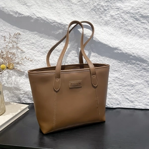 Grand sac cabas minimaliste en cuir PU marron avec étiquette FASHION pour femmes