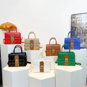 Sacs à main vintage pour femmes en plusieurs couleurs avec motif matelassé chic