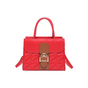 Sac bandoulière rétro en cuir rouge avec motif matelassé et boucle élégante en anneau D