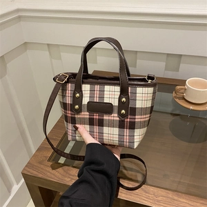 Borsa tote a quadretti in tela e pelle con manici marroni per la moda autunnale