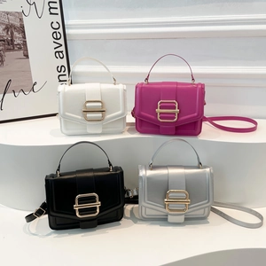 Sac À Main Femme Cuir PU Boucle Métal Doré Rabat Sac Bandoulière Avec Poignée Rétro Élégant Minimaliste Chic