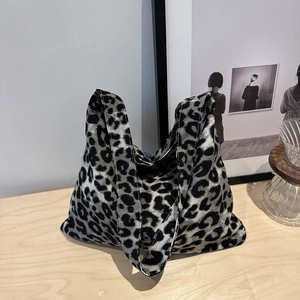 Stylish large leopard print canvas tote bag for women, versatile shoulder shopping bag