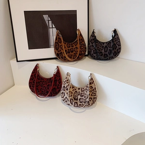 Leopard Print Crescent Hobo Bag Velvet Fabric Underarm Shoulder Bag Retro Fashion Women Handbag