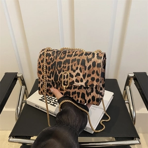 Leopard Print Crossbody Bag Women PU Leather Small Square Shoulder Bag With Golden Chain Strap Metal Lock Retro Fashion