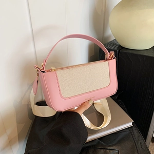Borsa a spalla bicolore rosa e beige con trama intrecciata e tracolla bianca