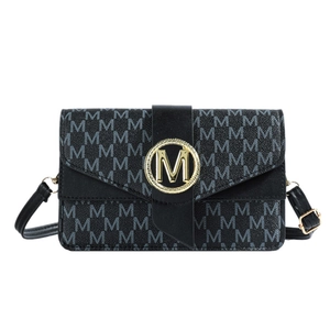 Minimalist black letter-print underarm square bag with golden round M buckle