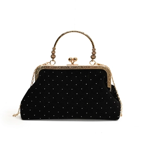 Sac pochette élégant en velours noir avec strass et poignée fleurie dorée chic