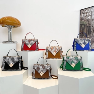 Women Shoulder Handbag PU Leather Snakeskin Patchwork Pattern Envelope Flap Square Clasp Adjustable Strap Casual Office